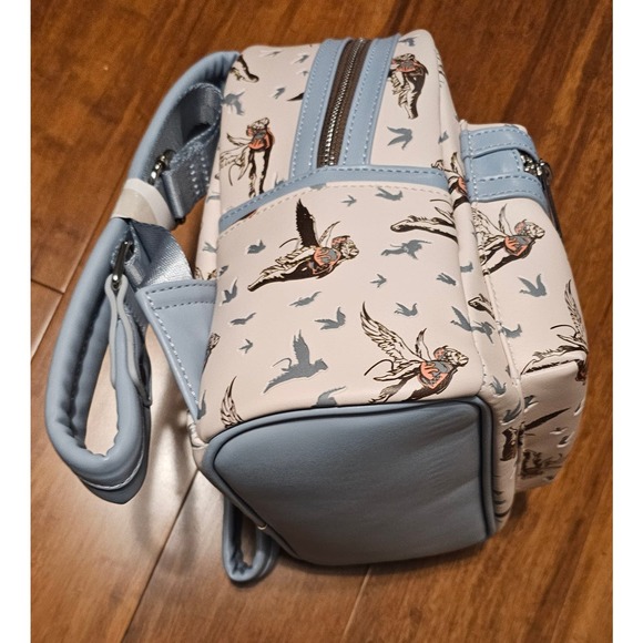 Loungefly Exclusive. EIGHT3FIVE Wizard Of Oz Flying Monkey Mini Backpack - Picture 8 of 9